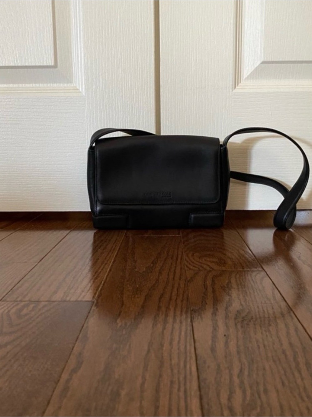 Kenneth Cole Leather Bag - Black